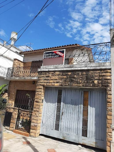 Casa Americana En Ph De 4 Ambientes En Venta - Moron Sur