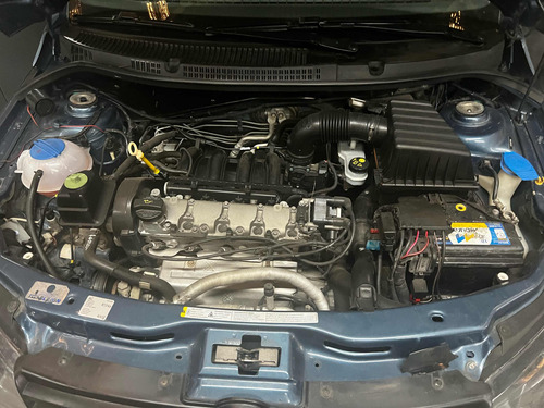 Volkswagen Voyage 1.6 Trenline 101cv