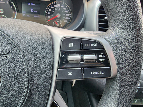 Kia Sorento 2.4 Lx At