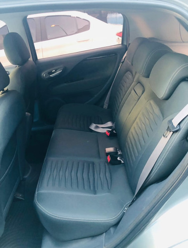 Fiat Punto 1.6 Essence Uconnect + Nav