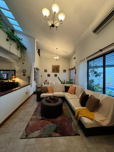 Hermosa Casa En Prebo Iii, Conjunto Cerrado (al)