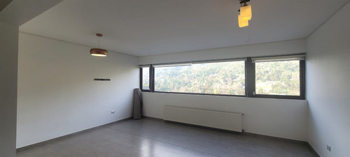 Casa En Arriendo De 5 Dorm. El Arrayan