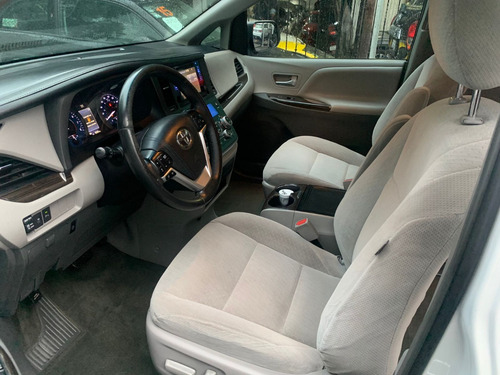 Toyota Sienna 3.5 Xle At