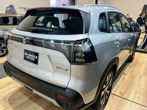 Suzuki S-cross Hibrida 4x2 At 2025