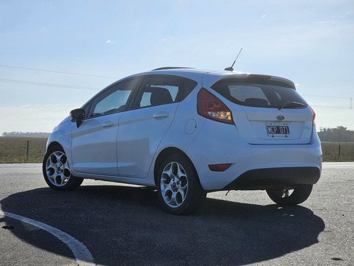 Ford Fiesta Kinetic 1.6 Design 120cv Titanium