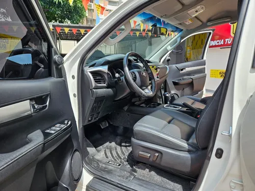 Toyota Hilux 2.4 Diésel 4X4