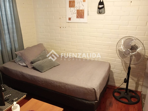 Casa En Venta De 4 Dorm. En Maipú