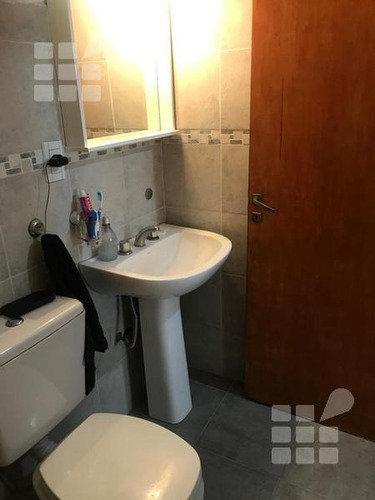 Imagen 22 de 25 de Departamento - La Plata