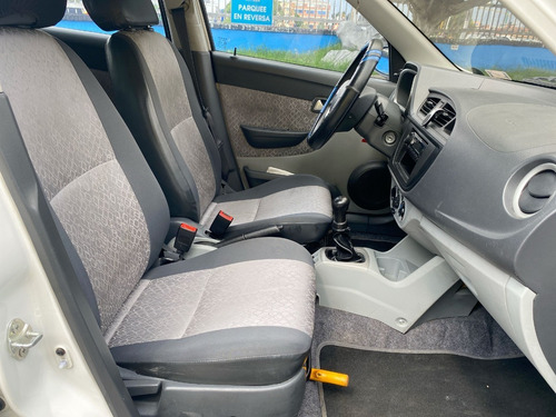Imagen 22 de 25 de Suzuki Alto 800 Glx 2018