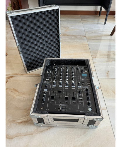 Mezclador Dj Pioneer Dj Djm 900nxs2 Y Estuche Protector