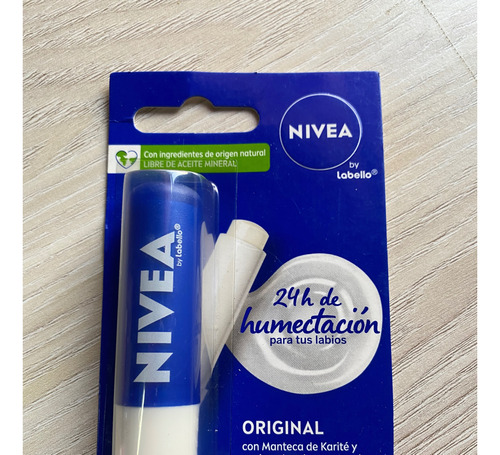 Protector Labial Nivea Labello Essential Care X 4,8 Grs