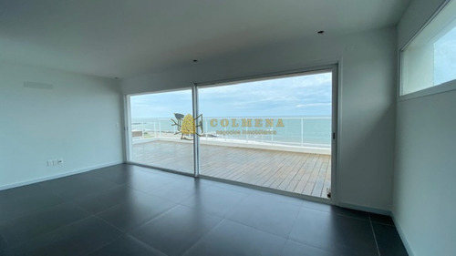 Pent-house Con Excelente Vista A Rambla De La Brava - Con Balcon Y Terraza.- Ref: 3000