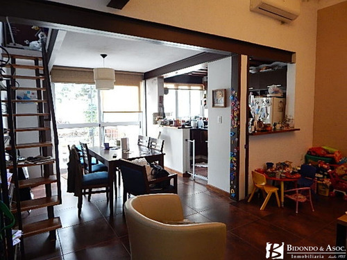 Imagen 7 de 10 de Casa En Padrón Único Con Cochera Y Fondo Sobre Av Millán