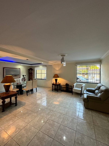 Saidsa Viccionacce Vende Casa En Urbanizacion Colinas De Santa Elena Al Este De Barquisimeto