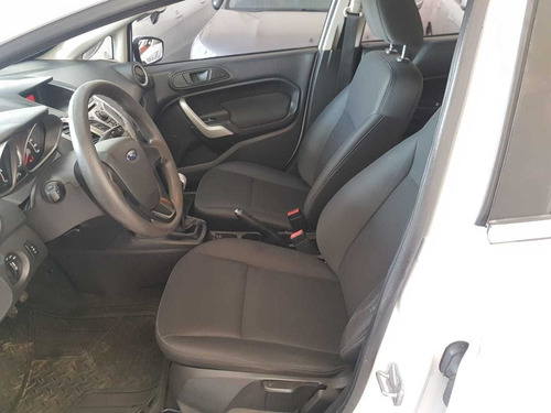 Ford Fiesta Kinetic Design 1.6 Design Sedan 120cv Trend Plus