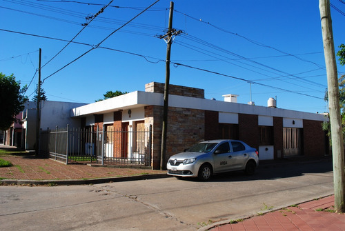 Imagen 6 de 14 de Venta Casa Familiar Excelente Estado Y Ubicación. Junin Ba