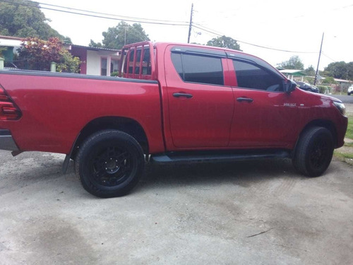 Imagen 2 de 3 de Jose Martinez Hilux Revo