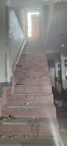 Local Con Vivienda En Venta En Valentin Alsina