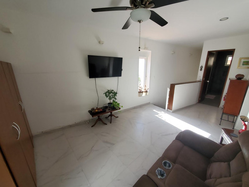 Departamento En Venta En Playa Del Carmen En Selvamar De 2 Niveles Con Beach Club