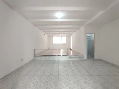Casa En Venta En Niza. Cod V30390
