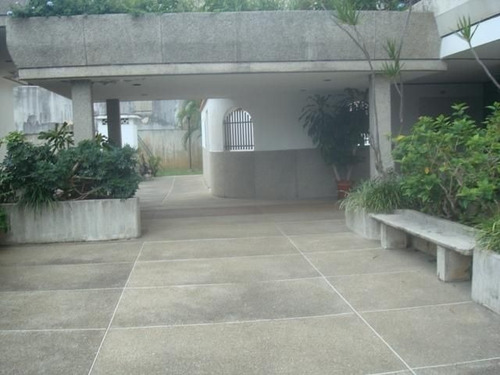 Imagen 5 de 20 de Ofc Venta De Lindo Apartamento En Colinas De Santa Mónica / 22-15565