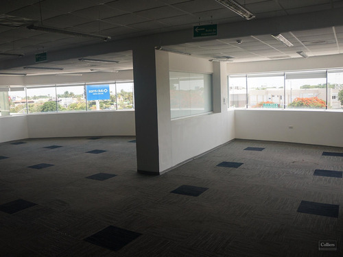 En Renta Oficinas Corporativas Semi-acondicionadas En Torre Banamex, Piso 7, Mérida, Yucatán