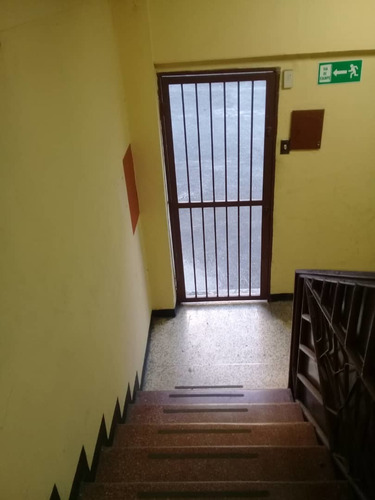 Imagen 14 de 14 de Locales En Venta Urb Los Chaguaramos