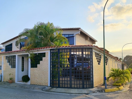 Casa En Venta Las Bonitas, Castillejo, Guatire, Miranda 