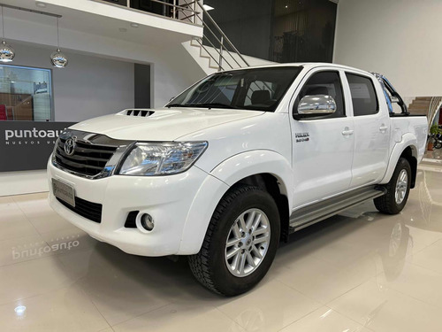 Toyota Hilux 3.0 Cd Srv Cuero 171cv 4x2