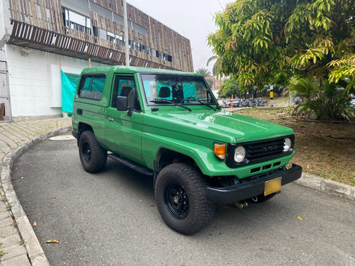 Toyota Land Cruiser 4.5 Fzj73