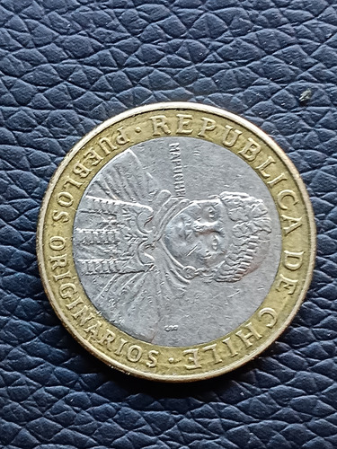 Moneda De 100 Pesos Chilenos Con Falla De Impresión Año 2012 (Usado)