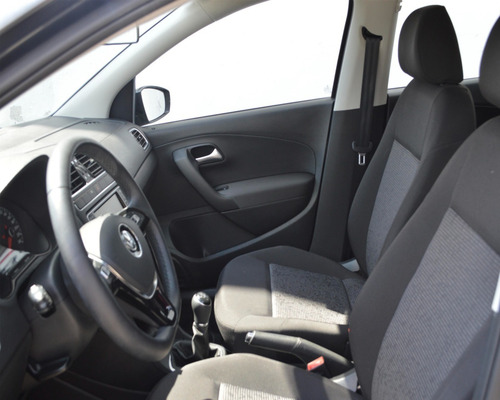 Imagen 7 de 10 de Volkswagen Polo Starline