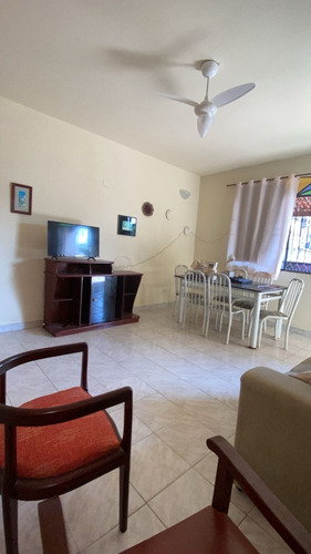 Casa Linear , 2 Quartos Amplos Com Ar Condicionado, Garagem