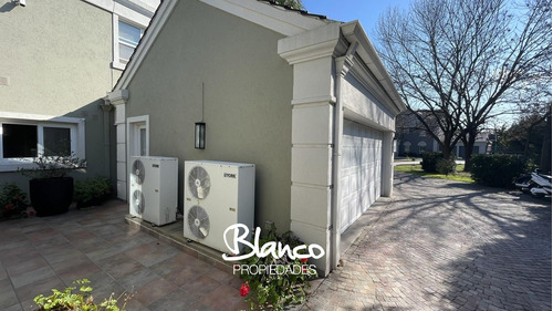 Casa En Venta En La Lomada, Pilar, G.b.a. Zona Norte