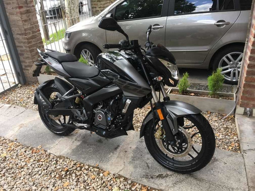 Bajaj Rouser Ns200