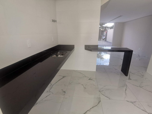 Imagem 6 de 20 de Casa Com 3 Quartos Para Comprar No Sinimbu Em Belo Horizonte/mg - 2628