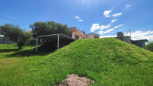 Chalet Con Pileta En Venta En Barrio Cerrado, Mayu Sumaj, Cordoba