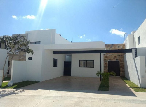 Casa De 1 Planta En Venta,privada Albarella,cholul,modelo A