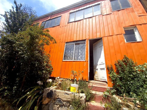 Casa En Arriendo De 6 Dorm. En Valparaíso