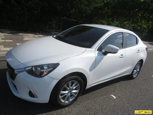 Mazda 2 1.5 Touring Sedan