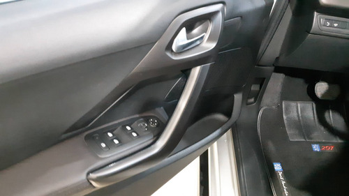 Peugeot 2008 1.6 16v Flex Griffe 4p Automático