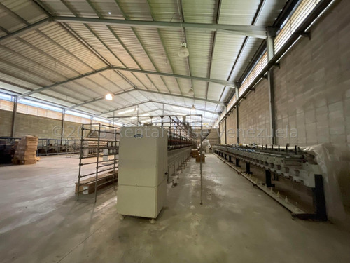 Galpón En Venta Ubicado Urbanizacion Industrial Santa Cruz, Fvina 24-1689