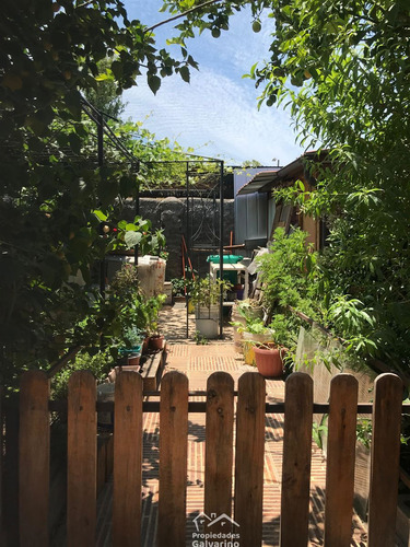 Casa En Venta De 2 Dorm. En San Joaquín