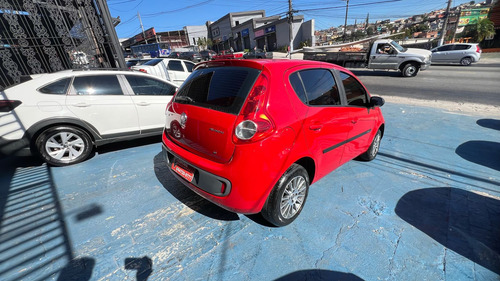 Fiat Palio Fiat Palio Attractive 1.4 8V (Flex)