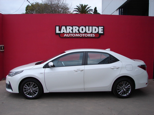 Imagen 2 de 7 de Toyota Corolla Xei Mt 2018 48500km