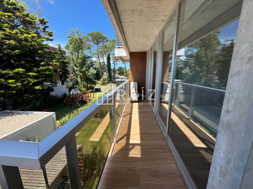 En Venta Apartamento 2 Dormitorios Playa Mansa