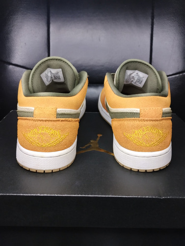 Zapatillas Nike Air Jordan 1 Low Gamuza (Usado)
