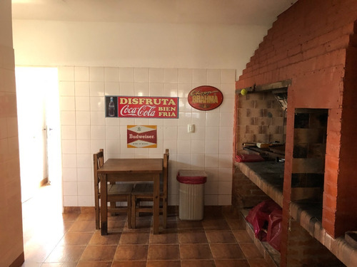 Imagen 7 de 9 de Alquiler Alquilo Local Negocio Restaurante Parrilla Confiteria Cerveceria Restaurante Bar Local Salon Totalmente Instalado Y Amoblado Frente A La Laguna De Lobos