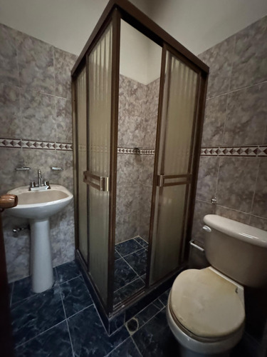 Ms Casa En Alquiler En La Av Rotaria