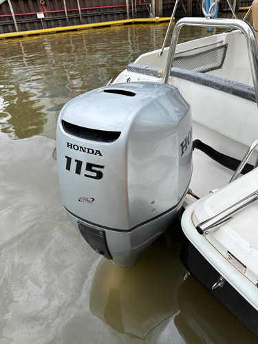 Arcoiris Fishing 6.0 C/honda 115hp 4t Inyeccion Permuta